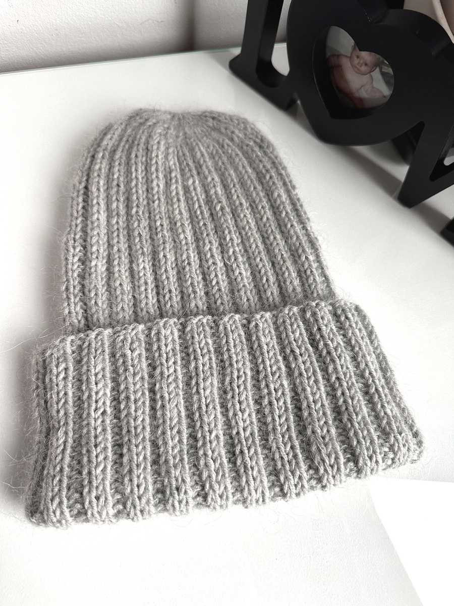 Ręcznie robiona czapka beanie MIRA 100% Merino plus moher i jedwab 05 Jasny Szary