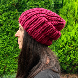 Ręcznie robiona czapka damska ASHER 100% Wełna owcza 08 Rubinowy