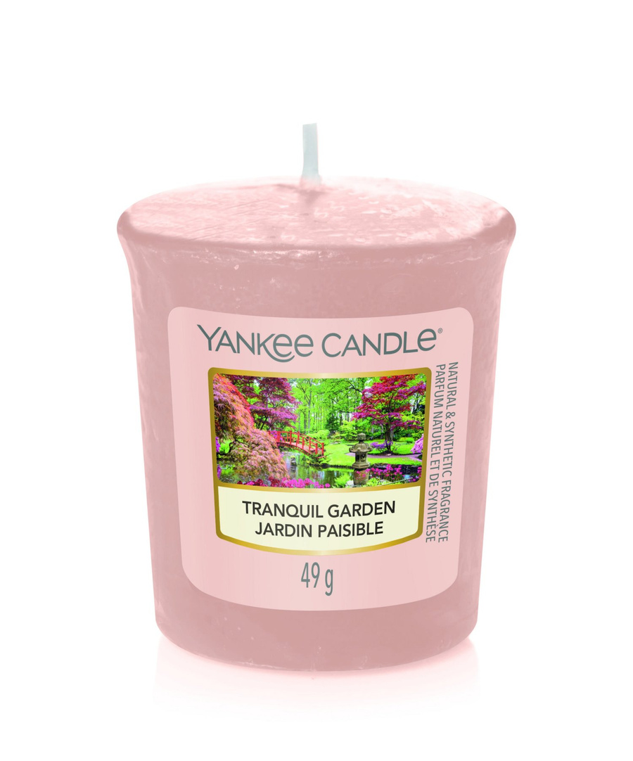 Mała świeczka zapachowa Votive Yankee Candle TRANQUIL GARDEN