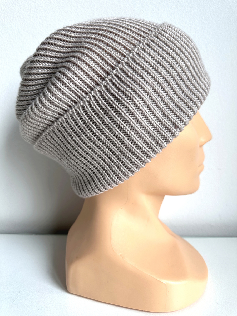 Beanie czapka z wełny merino VARELLA 100% Baby Merino 23 Jasny Beż