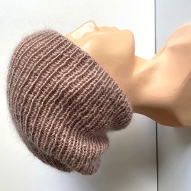 Handmade Czapka damska AUREA 100% Baby Merino plus moher i jedwab 49/41 Pustynna Róża