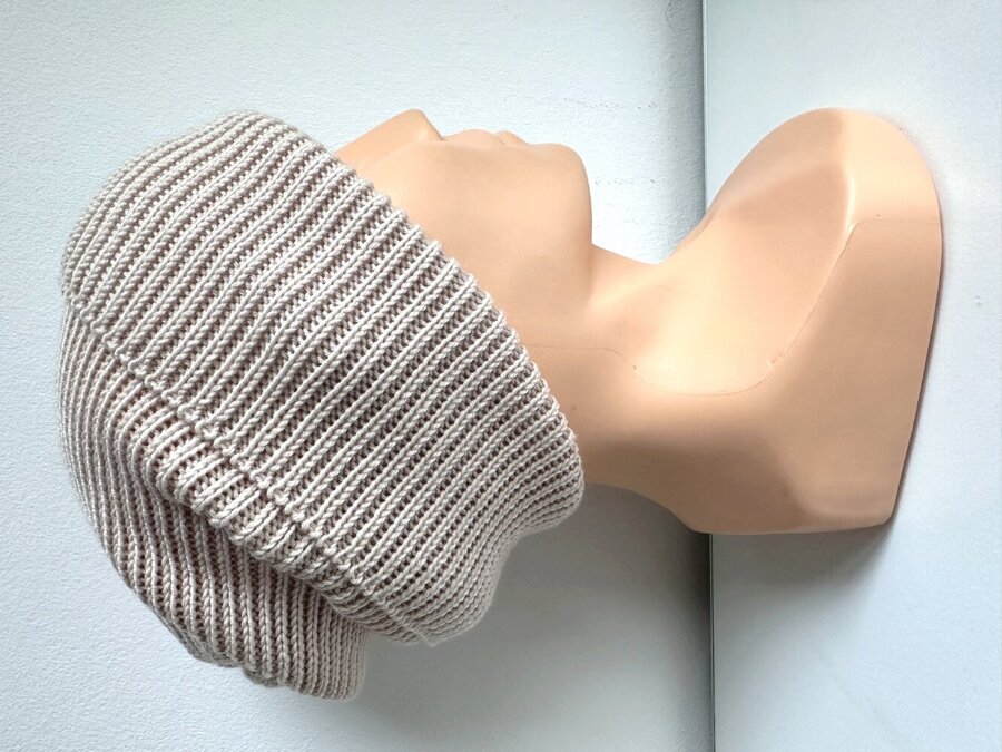 Beanie czapka z wełny merino VARELLA 100% Baby Merino 59 Pszeniczny